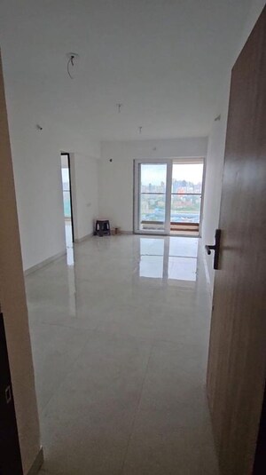 Room in 2 BHK Apartment at Vaibhavlaxmi Address 51, Bandra East – for Rent