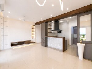 Room in 3 BHK Apartment at Vaswani Menlo Park, Whitefield – for Rent