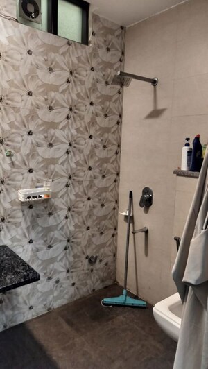 Bathroom in 3 BHK Builder Floor at RWA Residential Society Sector 46, Sector 46 – for Rent