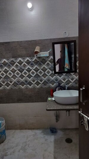 Team Area in 3 BHK Builder Floor at RWA Residential Society Sector 46, Sector 46 – for Rent