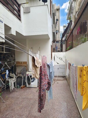 2 BHK Builder Floor – Entrance View at Sector 46 - for Rent
