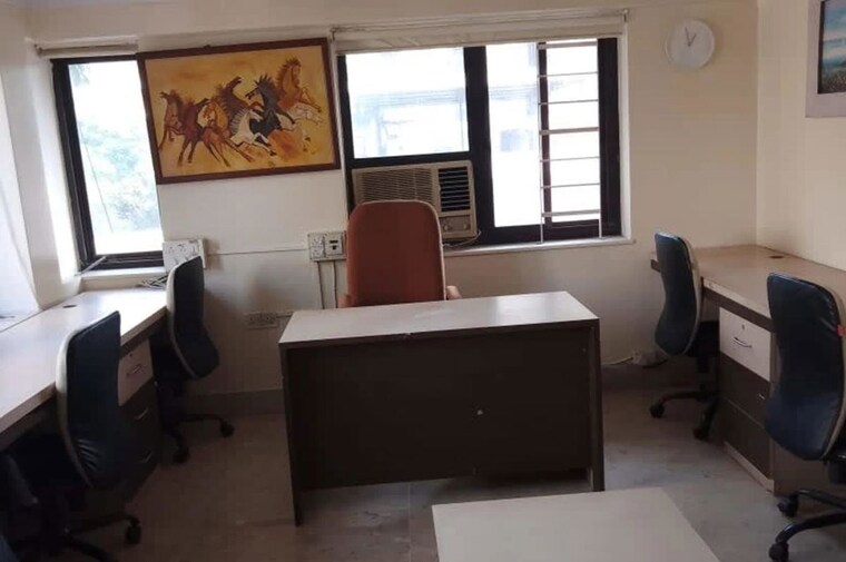 Team Area, one-lodha-place Commercial Office Space 1200 Sq.Ft. In Lower Parel Mumbai 10688835