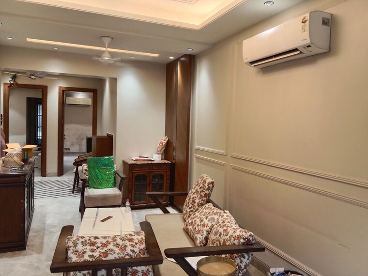 Living Room, east of kailash 3 Bedroom 125 Sq.Yd. Independent House In East Of Kailash Delhi 10688830