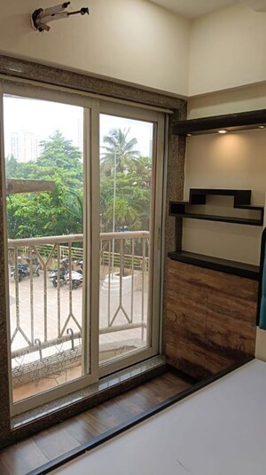 Room in 1 BHK Apartment at Ace Aviana, Kasarvadavali – for Rent