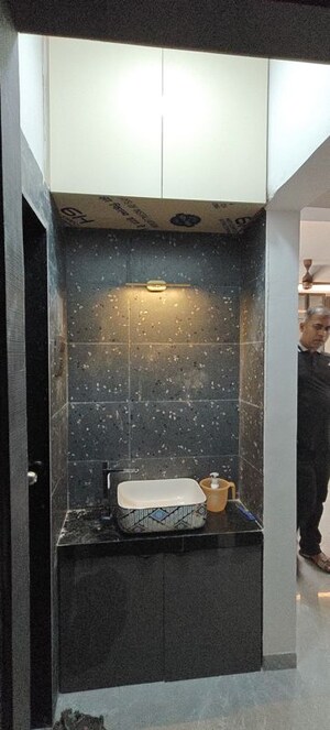 Furnished Amenities in 2 BHK Apartment at Sindhi Society, Chembur – for Rent