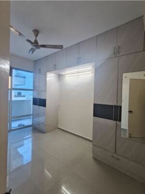 Bathroom in 3 BHK Builder Floor at Lion Green Valley, Sohna Sector 35 – for Sale