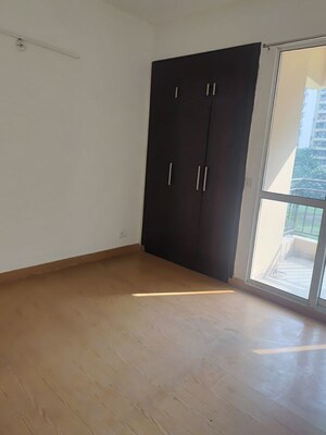 2 BHK Apartment For Rent in Jaypee Greens Kosmos, Sector 134