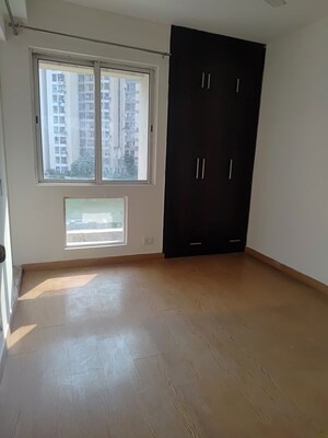 Furnished Amenities in 2 BHK Apartment at Jaypee Greens Kosmos, Sector 134 – for Rent