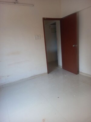 Room in 2 BHK Apartment at Dadar West – for Rent