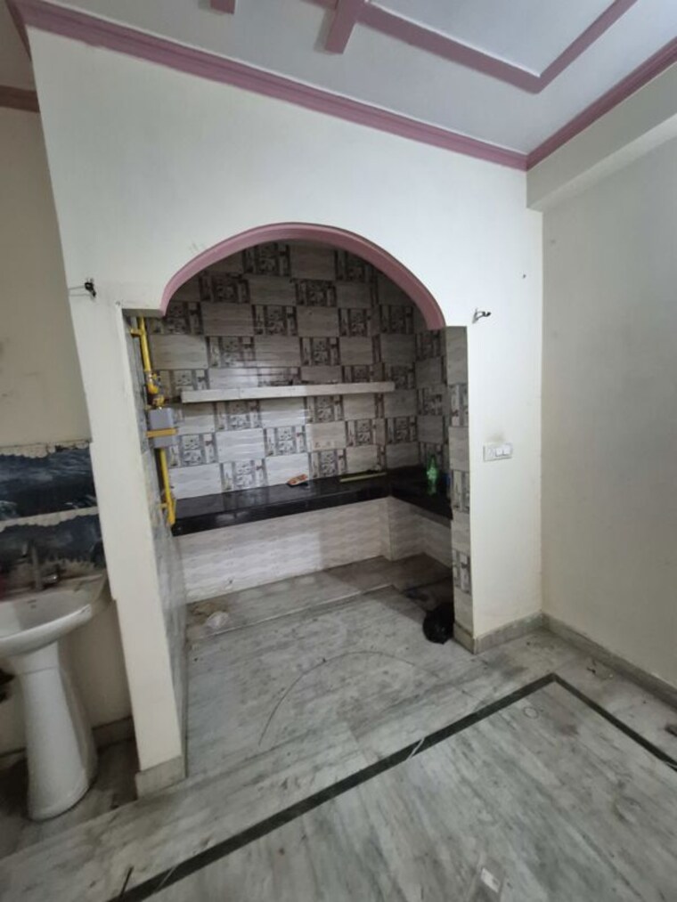 Kitchen, mayur vihar 2.5 Bedroom 520 Sq.Ft. Builder Floor In Mayur Vihar Delhi 10688878