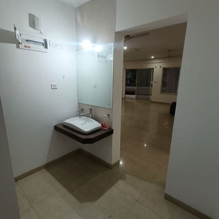Bathroom, bell-flower 4 Bedroom 2600 Sq.Ft. Apartment In Baner Pune 10688901
