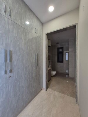 Building Lobby in 3 BHK Builder Floor at South City 1 – for Rent