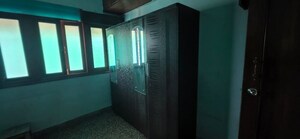 Room in 2 BHK Apartment at Mahim West – for Rent