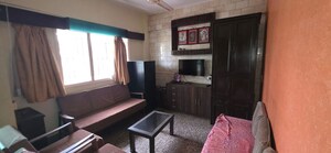 Living Room in 2 BHK Apartment at Mahim West – for Rent