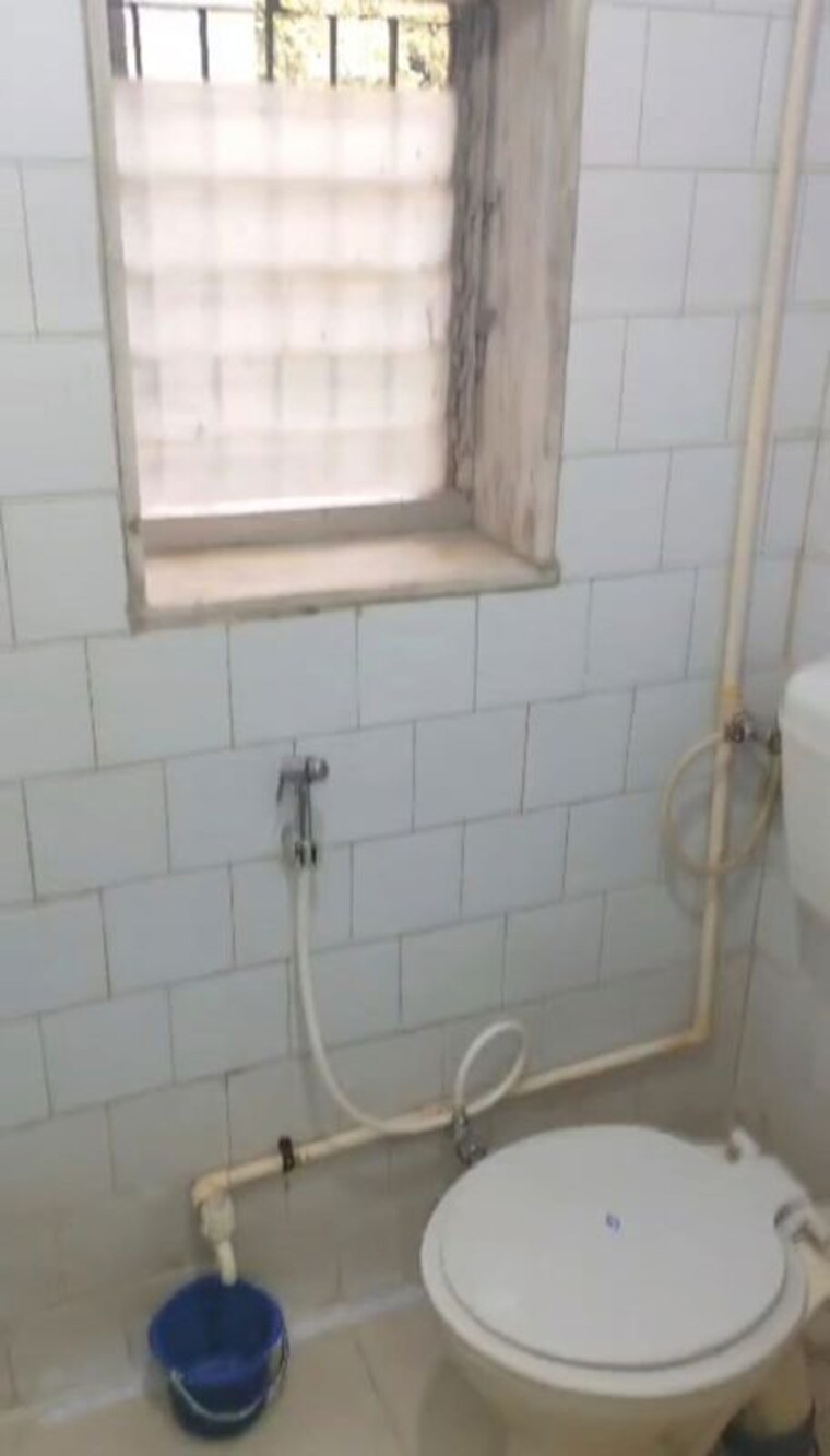 Bathroom, midcity-chakravati-chs 1 Bedroom 574 Sq.Ft. Apartment In Andheri East Mumbai 10688924
