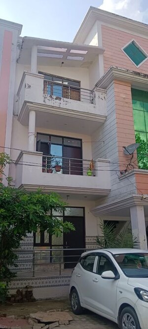  Apartment For Sale in Bad