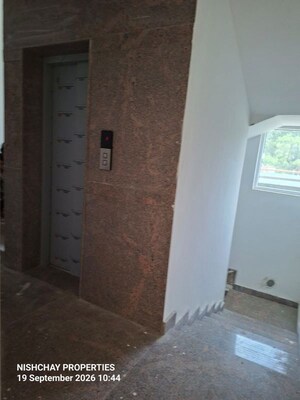Lift in 3 BHK Apartment at Hrbr Layout – for Sale