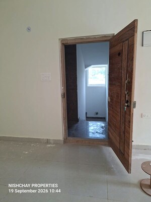 3 BHK Apartment – Entrance View at Hrbr Layout - for Sale