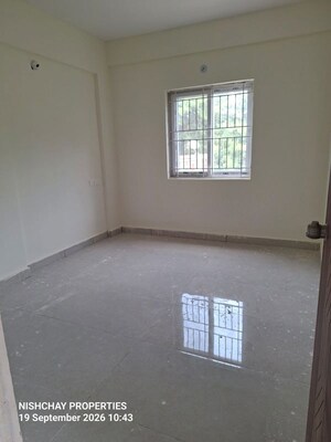 Room in 3 BHK Apartment at Hrbr Layout – for Sale