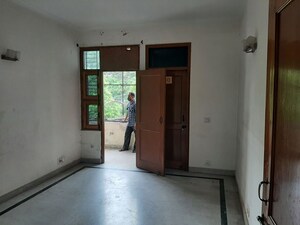Room in 2 BHK Apartment at Mittal Rajnagar Residency, Raj Nagar Extension – for Rent