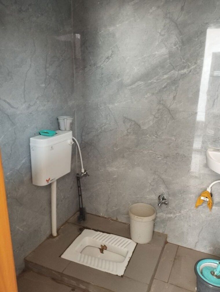 Bathroom, rajiv gandhi colony 5 Bedroom 118 Sq.Yd. Independent House In Rajiv Gandhi Colony Sonipat 10689034