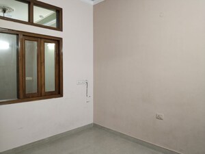 Room in 2 BHK Apartment at Khirki Extension – for Rent