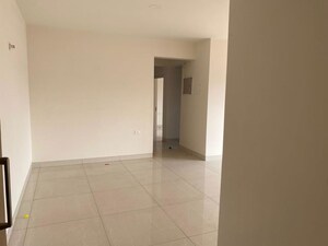 Room in 2 BHK Apartment at Eldeco Accolade, Sohna Sector 2 – for Rent