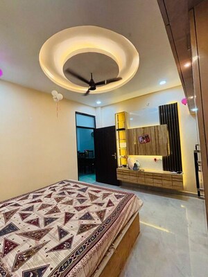 Bedroom in  Apartment at Rohini Apartment, Gomti Nagar – for Rent