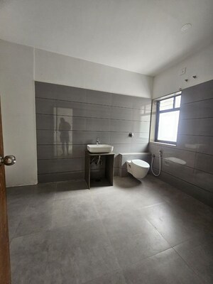 Room in 5 BHK Independent House at Kasindra – for Sale