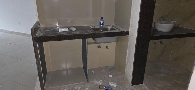 Bathroom, raymond-park-avenue Commercial Shop 986 Sq.Ft. In Pokhran Road No One Thane 10689083