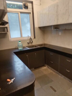 Kitchen in 4 BHK Villa at DLF Green Avenue, Dlf Phase iv – for Rent