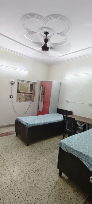 Team Area in  Pg at Sector 19 – for Rent