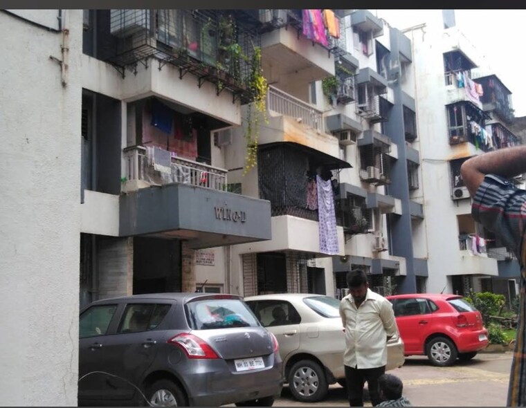  Parking, vrindavan-chs-malad-east-mumbai 1 Bedroom 400 Sq.Ft. Apartment In Malad East Mumbai 10689105
