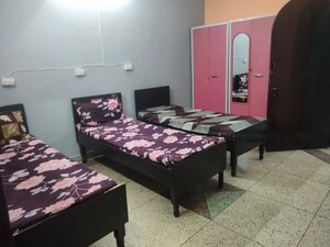  Pg For Rent in Sector 19