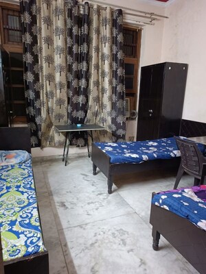 Living Room in  Pg at Sector 16 – for Rent