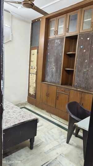 Bedroom in  Pg at Sector 16 – for Rent