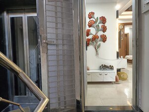 Balcony in 3 BHK Builder Floor at Puri Kohinoor, Sector 89 – for Rent