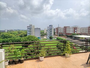 Master Plan in 3 BHK Builder Floor at Puri Kohinoor, Sector 89 – for Rent