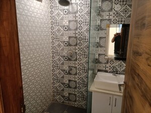 Bathroom in 3 BHK Builder Floor at Puri Kohinoor, Sector 89 – for Rent