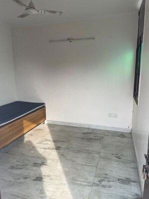 Furnished Amenities in 1 RK Builder Floor at Malviya Nagar – for Rent