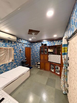 2 BHK Apartment For Rent in LIG Colony, Kurla West