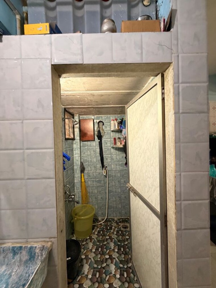 Kitchen, lig-colony 2 Bedroom 600 Sq.Ft. Apartment In Kurla West Mumbai 10689167