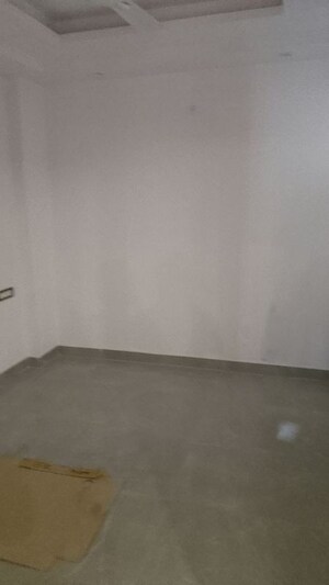 Room in 3 BHK Builder Floor at Chattarpur – for Sale