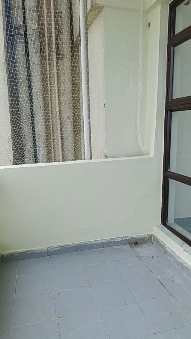Balcony, palam vihar 3 Bedroom 312 Sq.Yd. Builder Floor In Palam Vihar Gurgaon 10689206