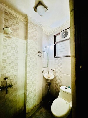 Bathroom in 1 BHK Apartment at Neb Sarai – for Rent