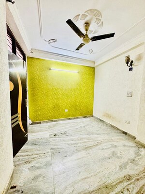 Room in 1 BHK Apartment at Neb Sarai – for Rent