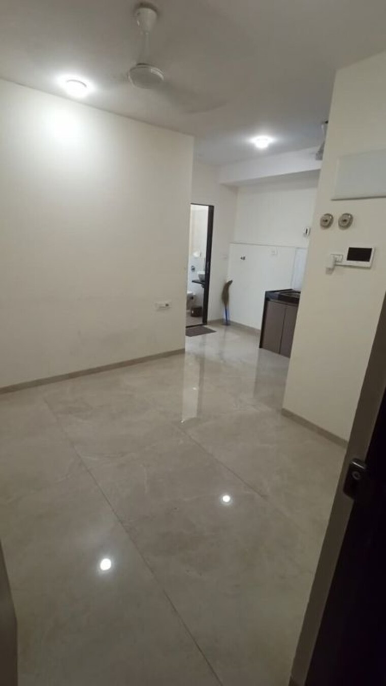Room, platinum-53-west 1 Bedroom 400 Sq.Ft. Apartment In Andheri West Mumbai 10689219