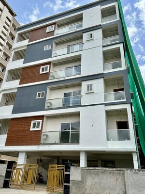 2 BHK Apartment For Sale in Deekshitha Apartment, Madhurawada