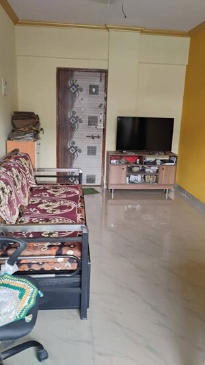 Living Room in 1 BHK Apartment at Dombivli East – for Rent