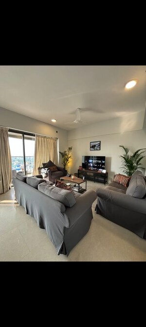 3 BHK Apartment For Sale in Rustomjee Paramount, Khar West